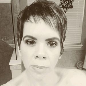 Meet your Posher, Tina